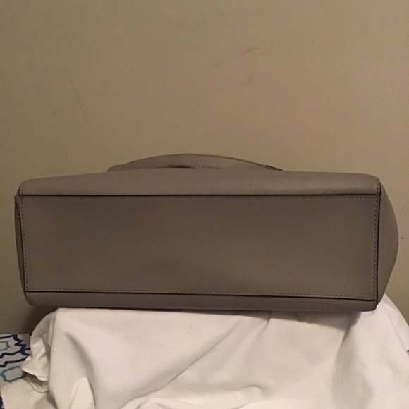 🔥Michael Kors, pre-owned, see description for details, has some life still. - Picture 8 of 14